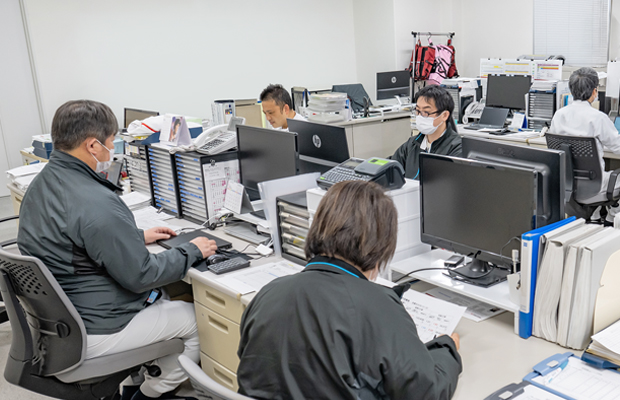 生産本部　生産管理部